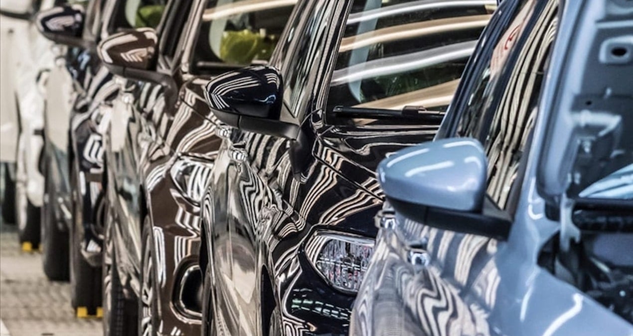 Otomotiv devi lüks markası satışını değerlendiriyor