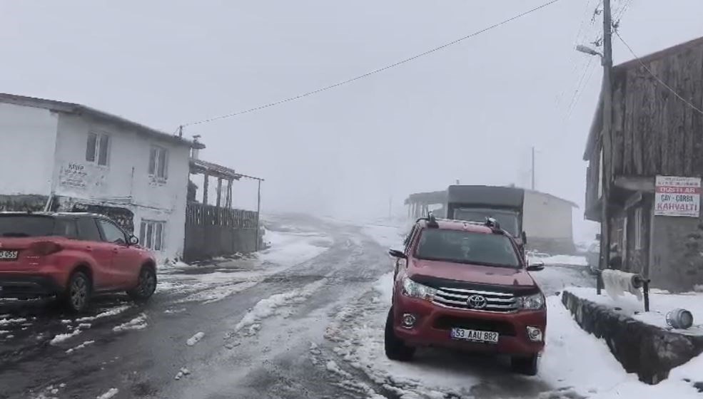 artvinin vadilerini sel yaylalarini kar vurdu jdGSFjFv