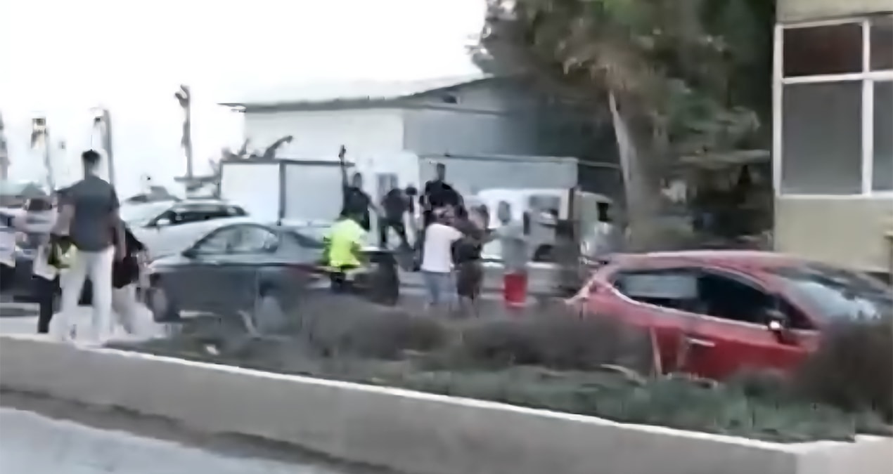 iki grup birbirine girdi polis havaya ates acmak zorunda kaldi TD3hd1Bl