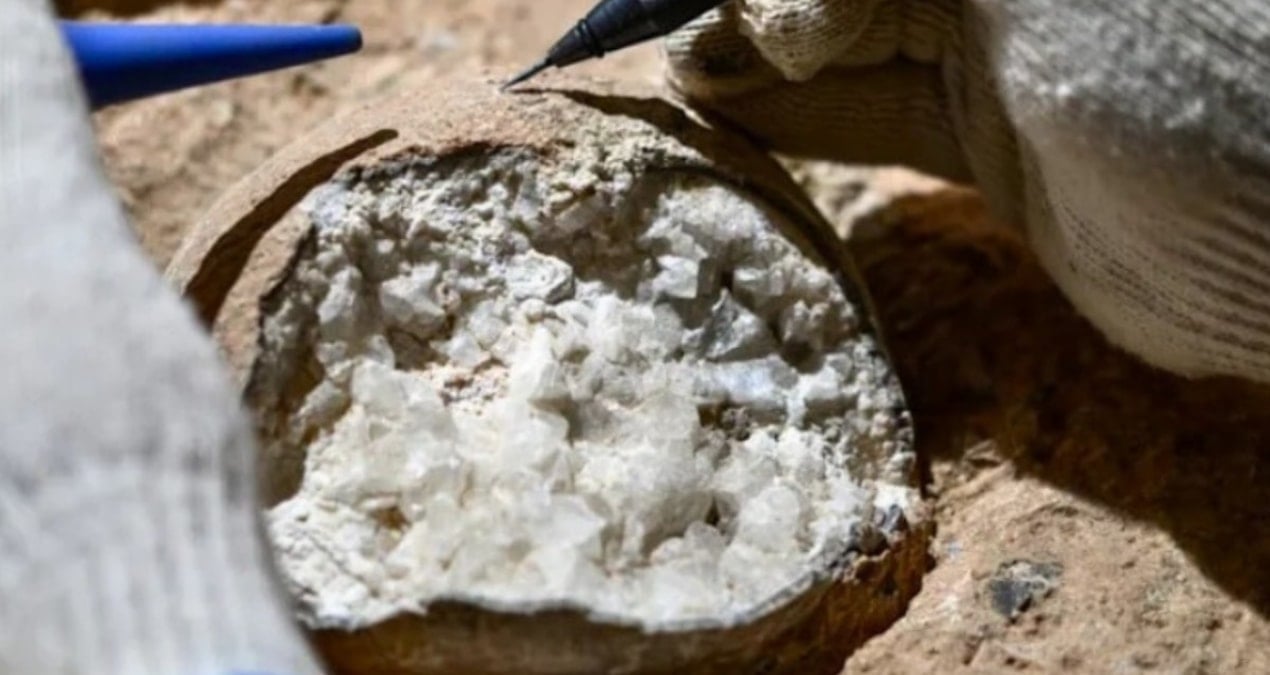 lazerle patlattilar 85 milyon yillik atomik saat aciga cikti WCe6cFEb