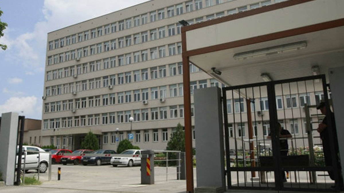 yabanci istihbarat teskilatindan turk ajan ilani UElxKfYG