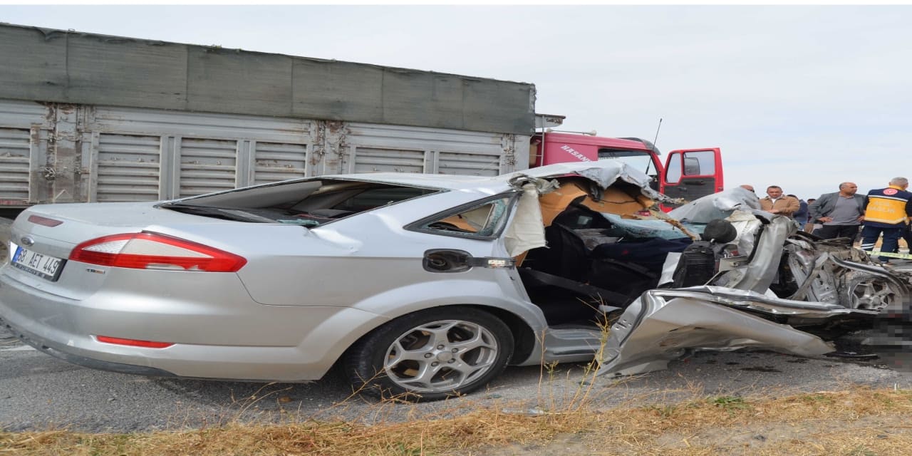 evlat acisina dayanamadi kazada 3 oglunu kaybeden anne kalp krizinden yasamini yitirdi fUJNVMqd.jpg
