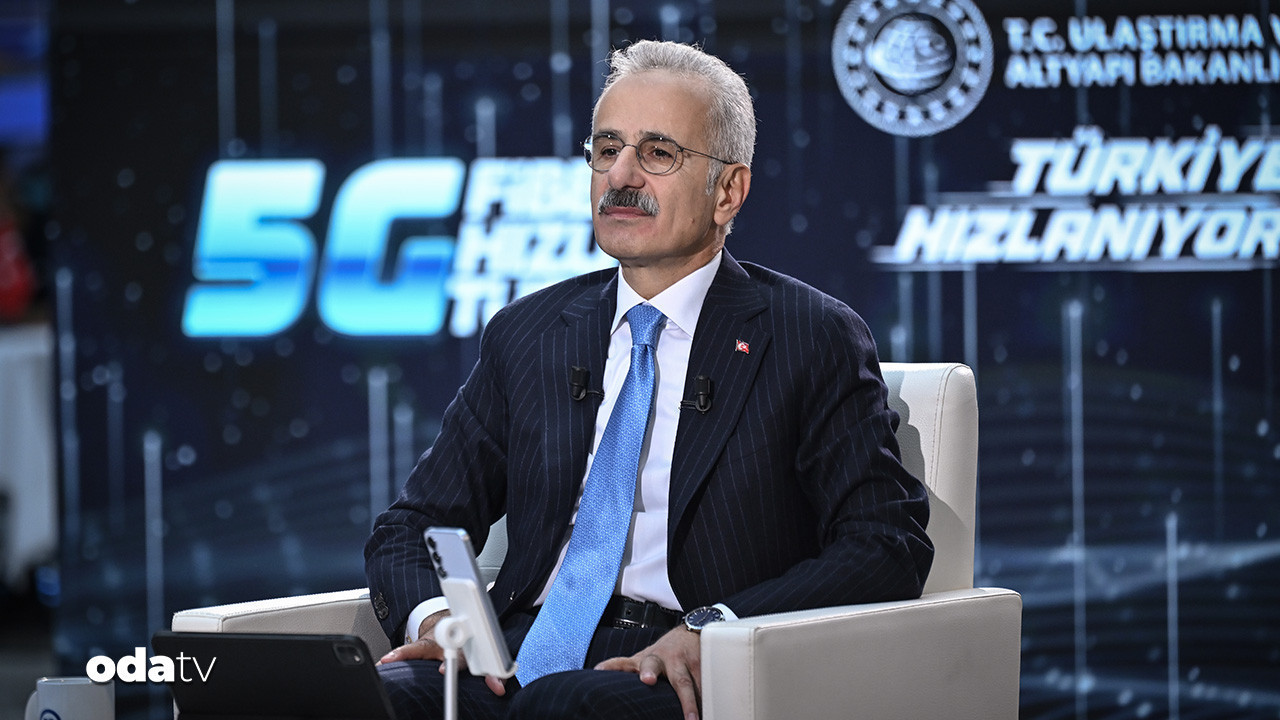 uraloglu duyurdu vatandaslar sim kart ve telefonlari degistirecek 3XcMmwiV.jpg