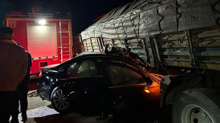 Afyonkarahisar’da feci kaza! 2 kişi öldü, 2 kişi yaralandı