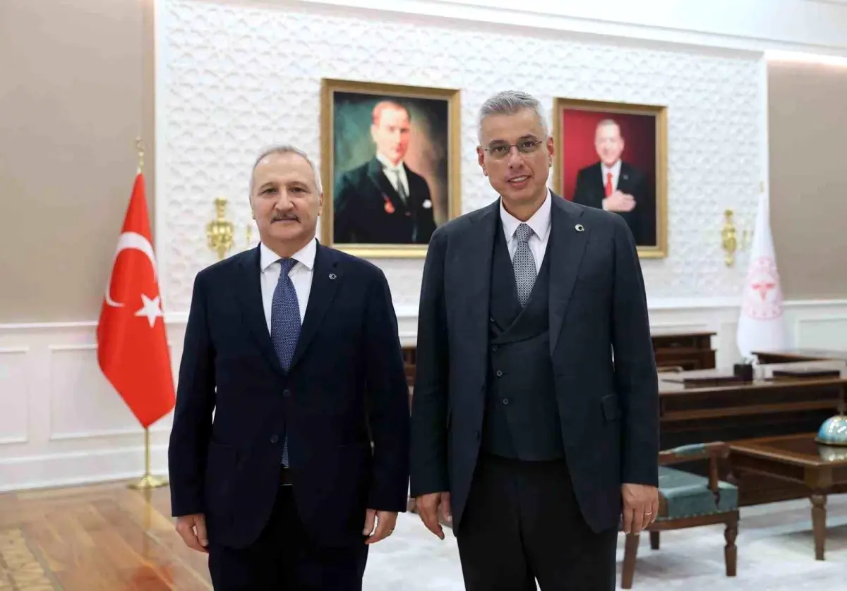 mhpden saglik bakanina ziyaret QprEji45.jpg