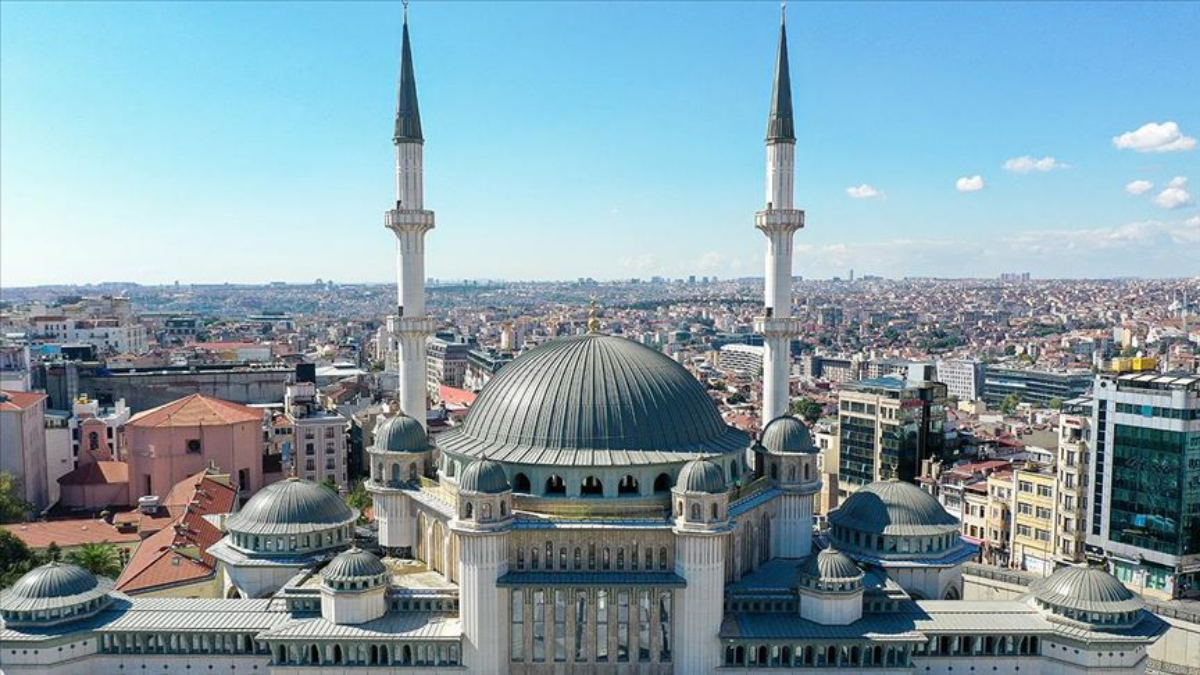12 Aralık 2025 Cuma Namaz Saatleri: İstanbul, Ankara, İzmir Ezan Vakitleri