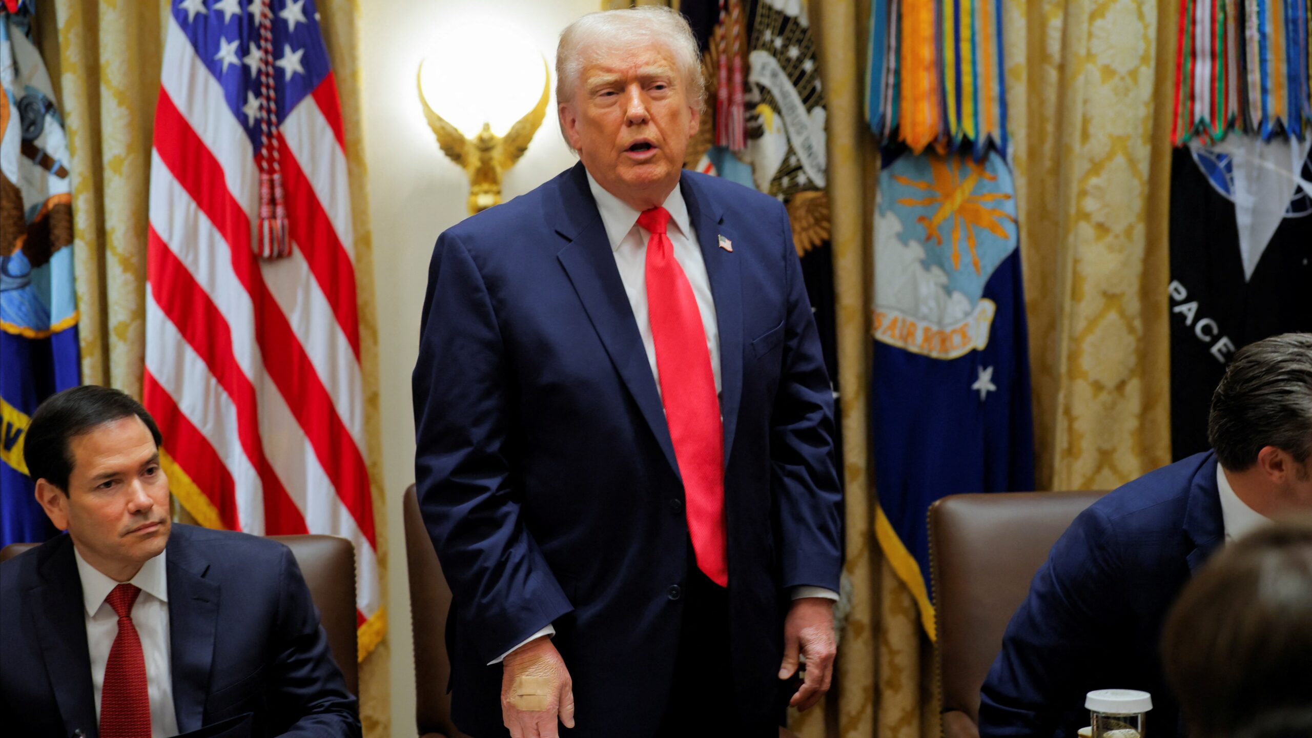 ABD Başkanı Trump, Venezuela açıklarında bir petrol tankerine el koyduklarını açıkladı