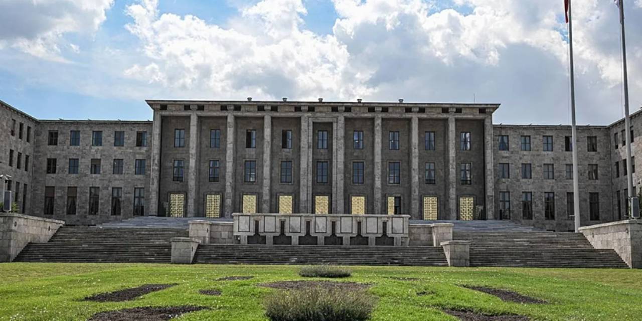 Son Dakika | Meclis’teki taciz skandalında 3 şüpheli tutuklandı