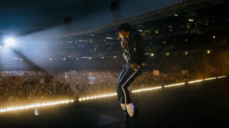 popun-krali-michael-jacksoni-anlatan-biyografik-muzikal-dram-vizyonda-4w2kNOdX