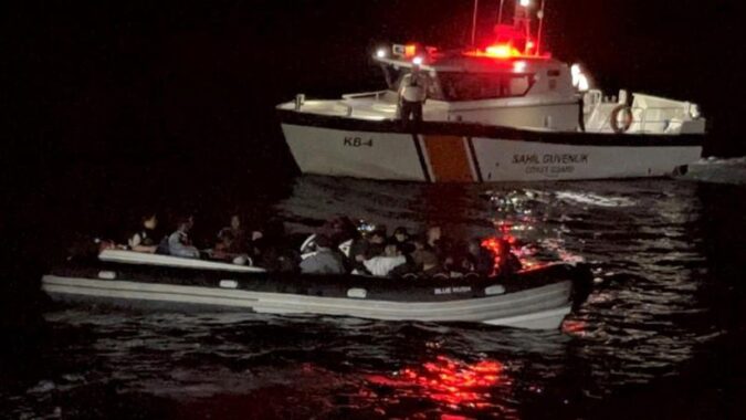 Didim’de 32 Düzensiz Göçmen Kurtarıldı